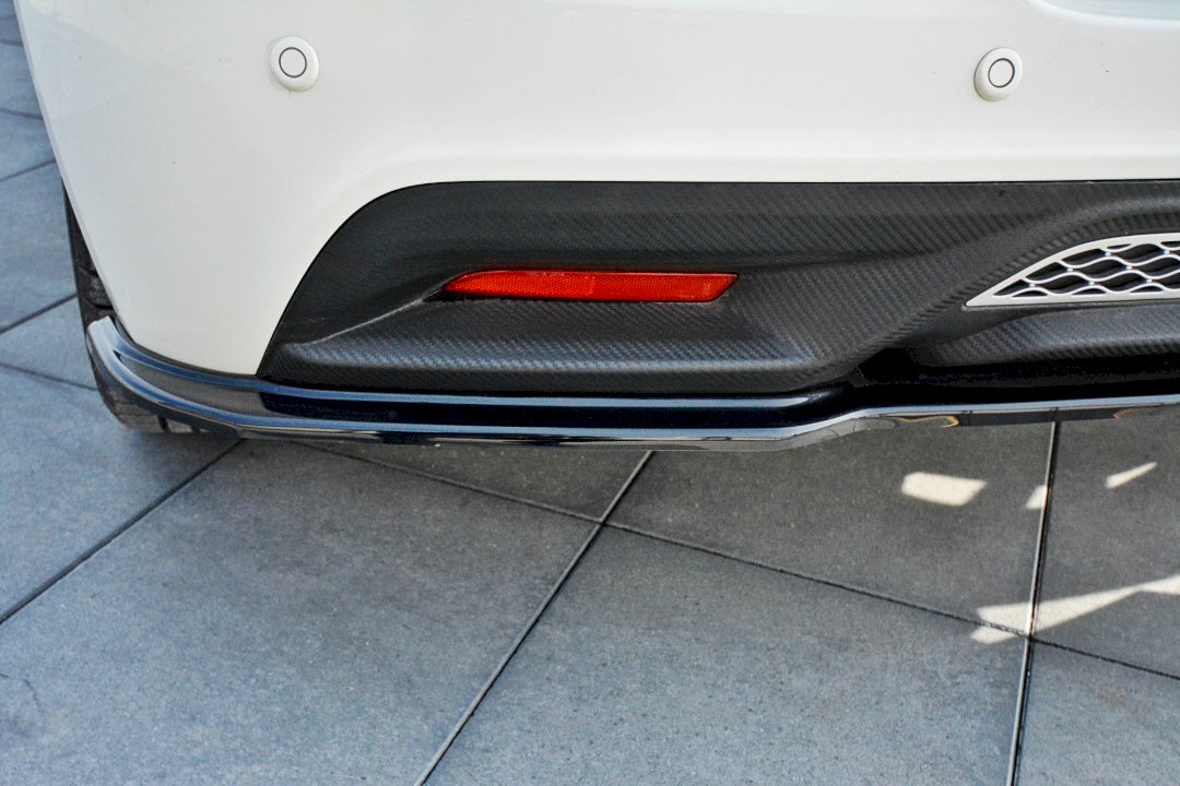 Maxton Design - CENTRAL REAR SPLITTER HONDA CR-Z (2010-2012)