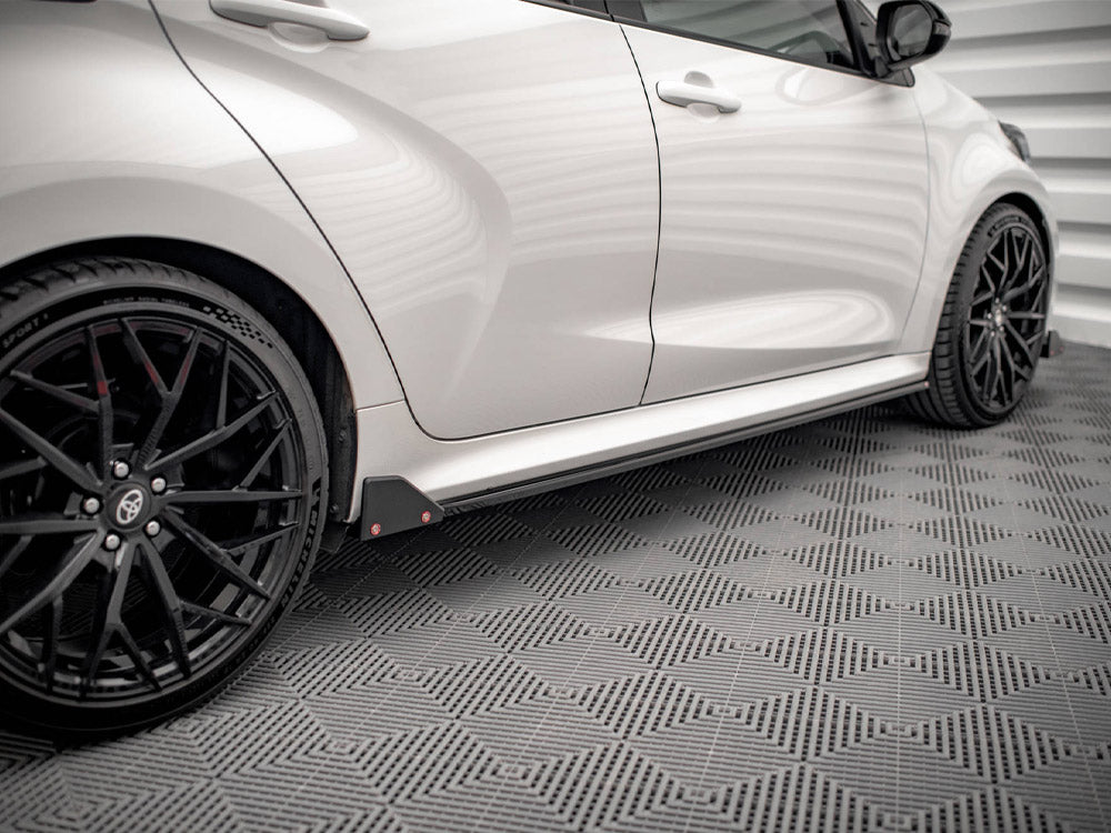 Maxton Design - SIDE SKIRTS DIFFUSERS V.1 + FLAPS TOYOTA YARIS MK4