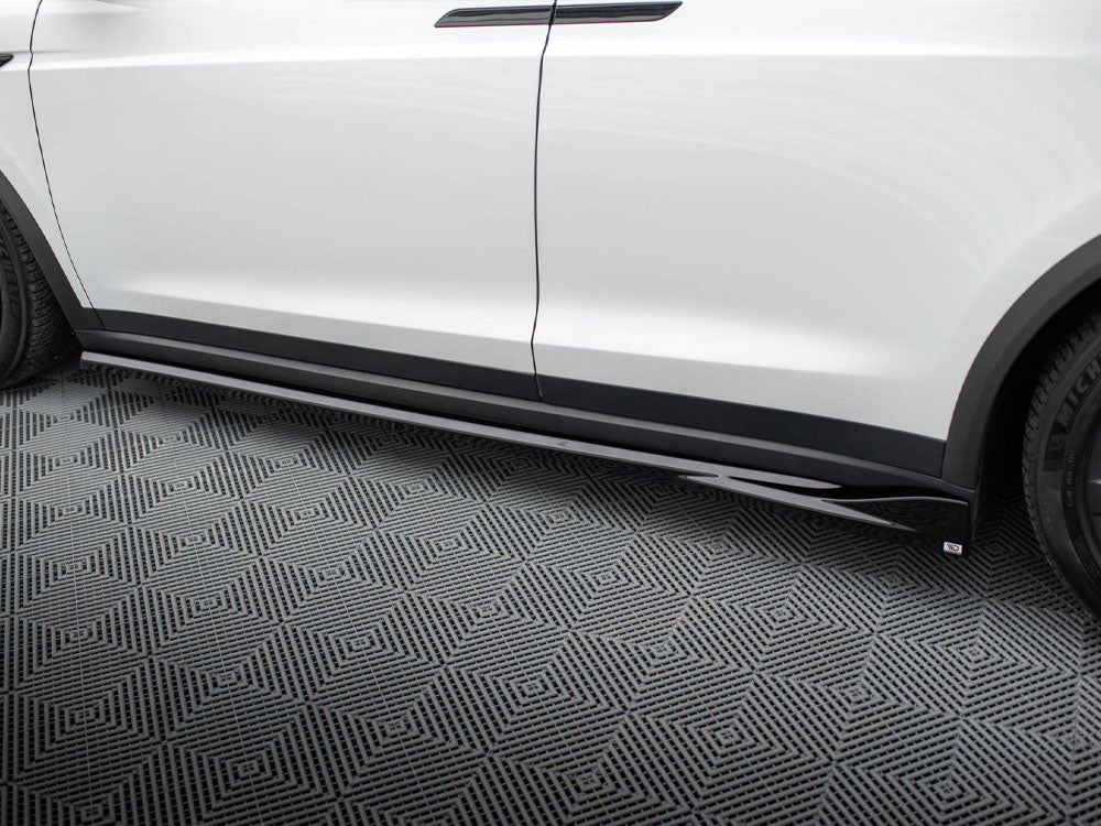 Maxton Design - SIDE SKIRTS DIFFUSERS TESLA MODEL X MK1 FACELIFT