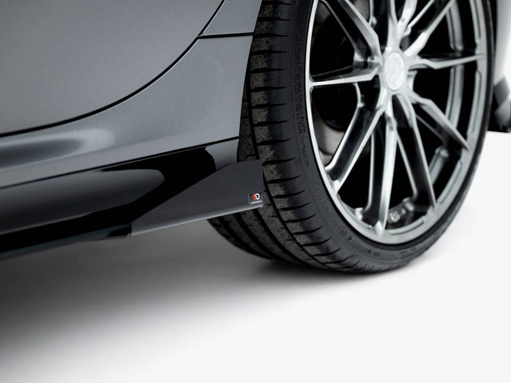 Maxton Design - Street PRO Side Skirts Diffusers + Flaps BMW M135i F70
