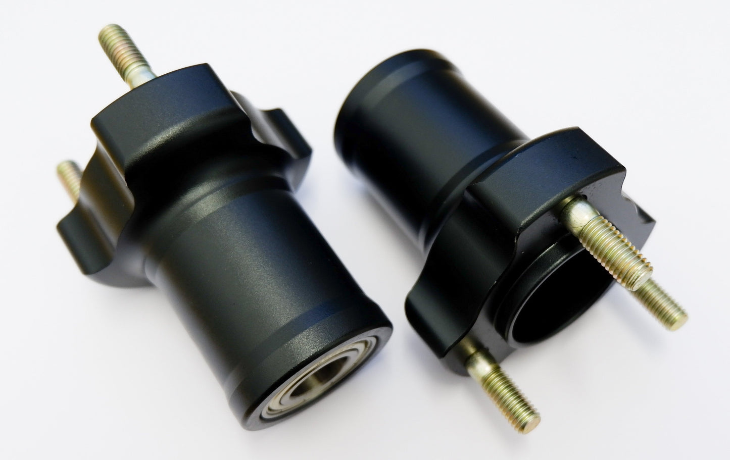 Pair of Black 17mm x 75mm Front Hubs