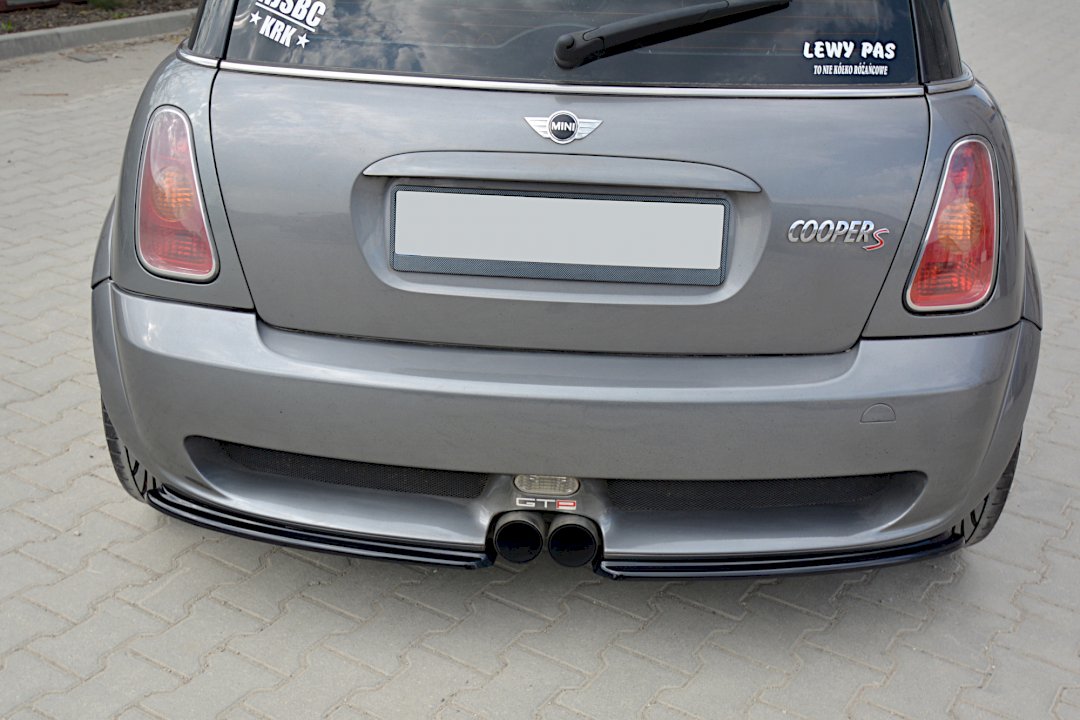 Maxton Design - REAR SIDE SPLITTERS MINI COOPER R53 S JCW (2003-2006)